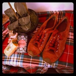 Banana republic sneakers red